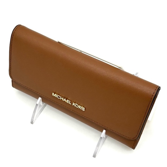 Michael Kors Large Trifold Wallet Luggage - Picture 8 of 9